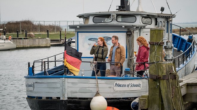 Nord bei Nordwest - Frau Irmler - Filmfotók - Henny Reents, Hinnerk Schönemann, Marleen Lohse