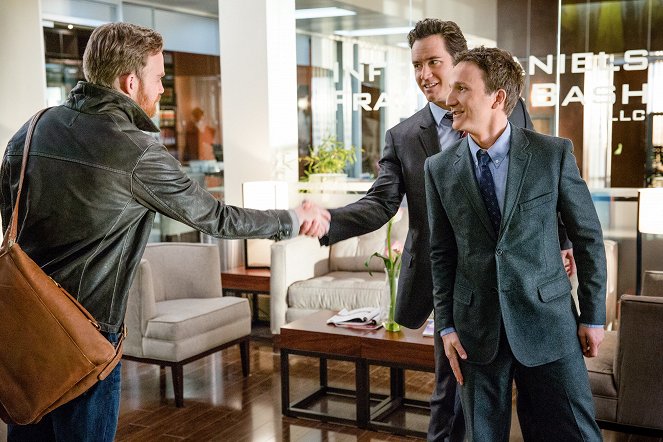 Franklin & Bash - Season 4 - The Curse of Hor-Aha - Photos - Kevin Christy, Mark-Paul Gosselaar, Breckin Meyer