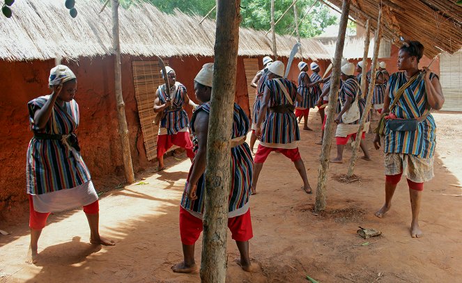 Mahtavat taistelijanaiset - viikingit - Africa's Amazons - Kuvat elokuvasta