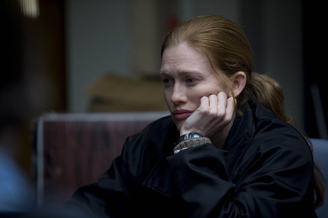 The Killing - The Cage - Film - Mireille Enos