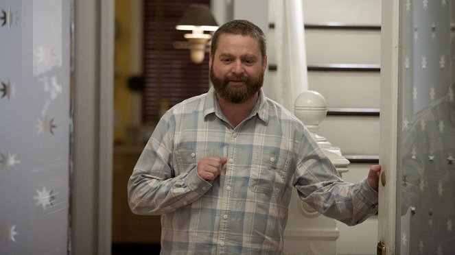 Bored to Death - Season 3 - The Blonde in the Woods - Photos - Zach Galifianakis