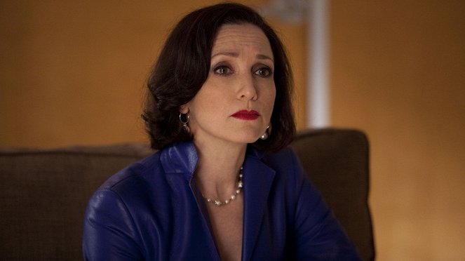 Bored to Death - The Black Clock of Time - Photos - Bebe Neuwirth