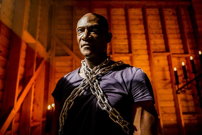 Midnight, Texas - Patience Is a Virtue - Photos