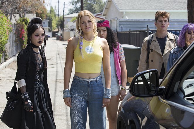 Runaways - Gimme Shelter - De la película - Lyrica Okano, Virginia Gardner, Allegra Acosta, Gregg Sulkin