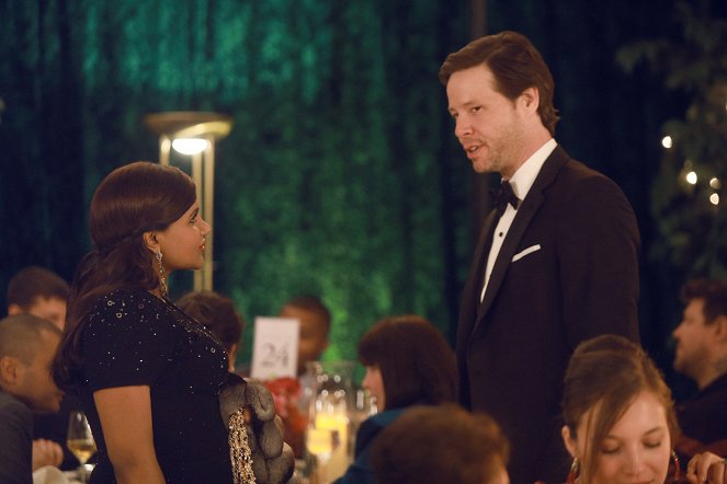 The Mindy Project - It Had to Be You - Photos - Mindy Kaling, Ike Barinholtz