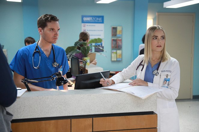 The Mindy Project - Season 6 - Is That All There Is? - Z filmu - Rebecca Rittenhouse