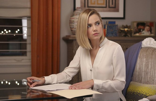 The Mindy Project - Dibs - Photos - Rebecca Rittenhouse