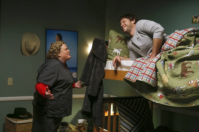 The Mindy Project - Season 5 - Patricia gibt alles - Filmfotos - Fortune Feimster, Ike Barinholtz