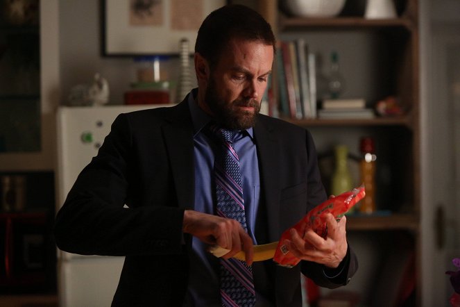 The Mindy Project - Freedom Tower Women's Health - Photos - Garret Dillahunt