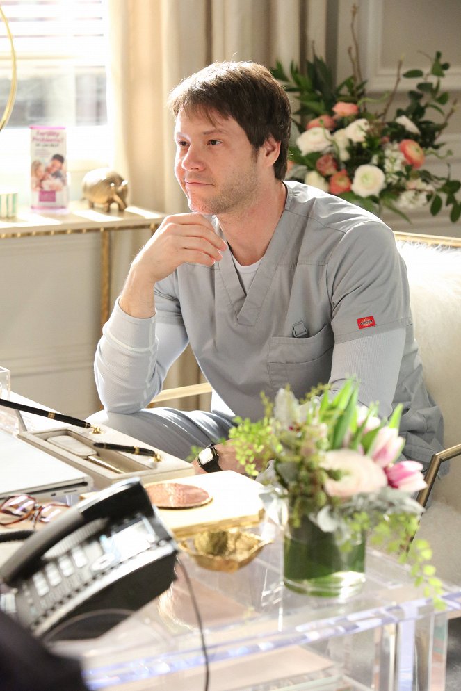 The Mindy Project - So You Think You Can Finance - Z filmu - Ike Barinholtz