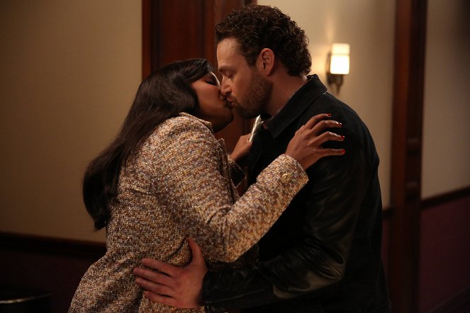 Mindy Kaling, Ross Marquand