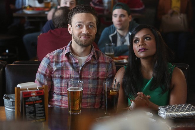 The Mindy Project - Es wird ernst - Filmfotos - Ross Marquand, Mindy Kaling