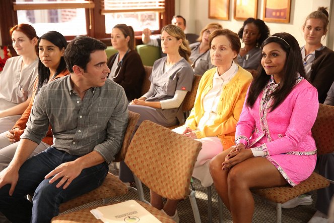 The Mindy Project - Season 4 - When Mindy Met Danny - Photos - Chris Messina, Beth Grant, Mindy Kaling