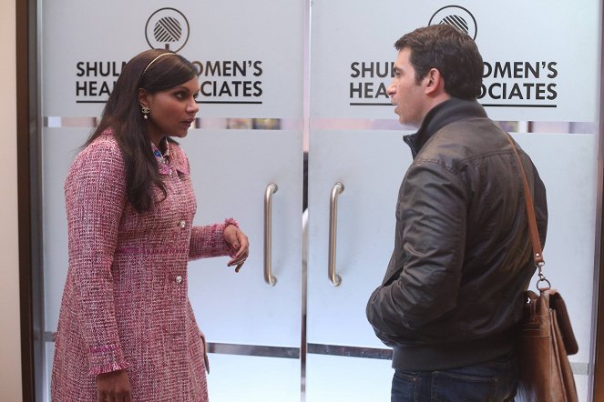 The Mindy Project - When Mindy Met Danny - Photos - Mindy Kaling, Chris Messina