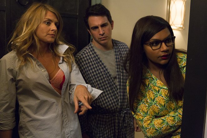 The Mindy Project - Leo Castellano is My Son - Photos - Chris Messina, Mindy Kaling