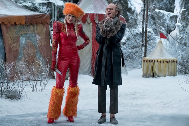 A Series of Unfortunate Events - Slippery Slope: Part 2 - Photos - Lucy Punch, Neil Patrick Harris