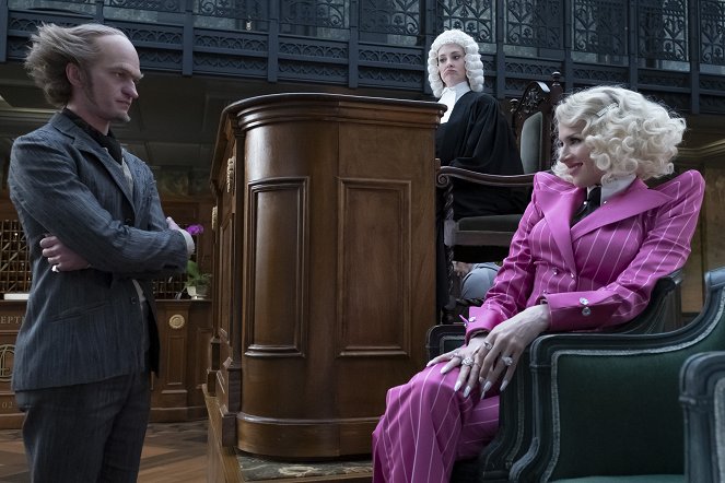 A Series of Unfortunate Events - Penultimate Peril: Part 2 - Photos - Neil Patrick Harris, Lucy Punch