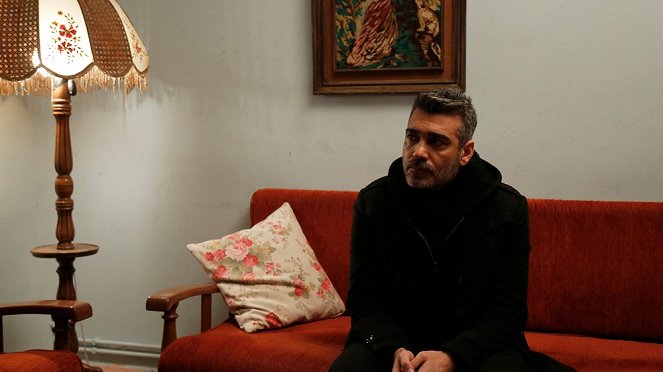 Kadın - Episode 10 - Kuvat elokuvasta - Caner Cindoruk