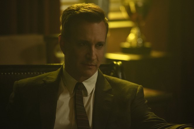 Chilling Adventures of Sabrina - Chapter Five: Dreams in a Witch House - Photos - Bronson Pinchot