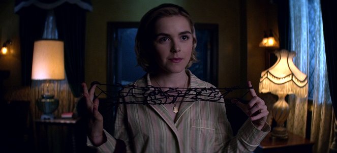 Chilling Adventures of Sabrina - Chapter Five: Dreams in a Witch House - Photos - Kiernan Shipka