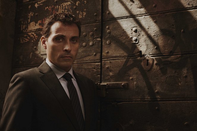 Zen - Promoción - Rufus Sewell