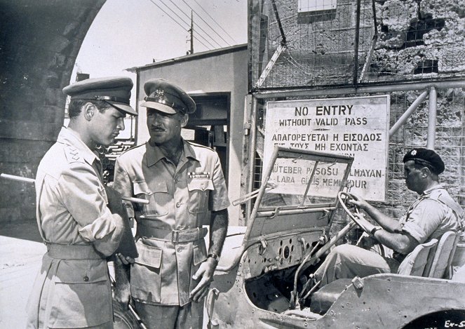 Exodus - Photos - Paul Newman, Peter Lawford