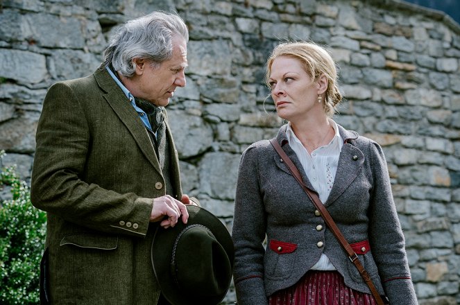 Unter anderen Umständen - Im finsteren Tal - Photos - Klaus Pohl, Christiane von Poelnitz