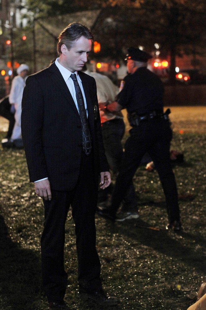 New York District / New York Police Judiciaire - Season 19 - Incidents en cascade - Film