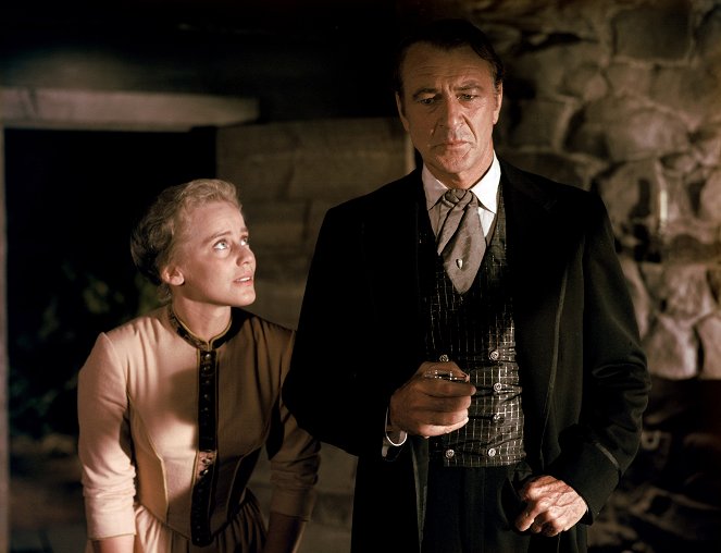 The Hanging Tree - Photos - Maria Schell, Gary Cooper