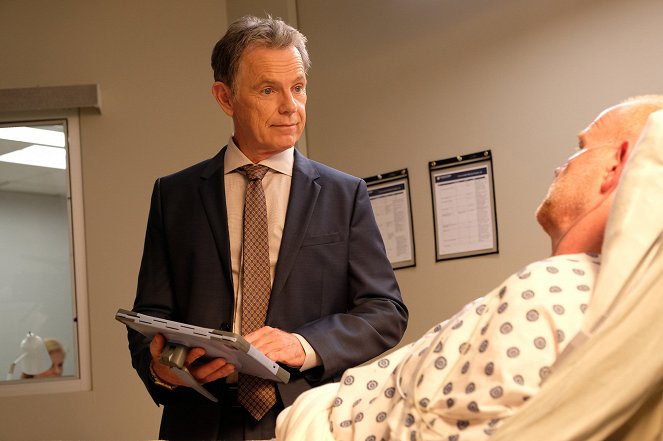 The Resident - After the Fall - Do filme - Bruce Greenwood