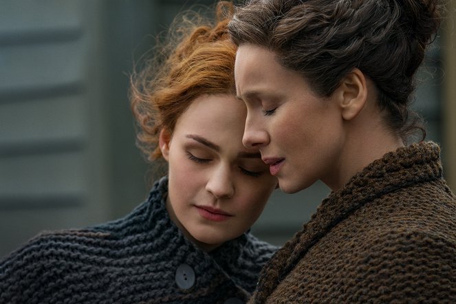 Outlander - Sombres retrouvailles - Film - Sophie Skelton, Caitríona Balfe