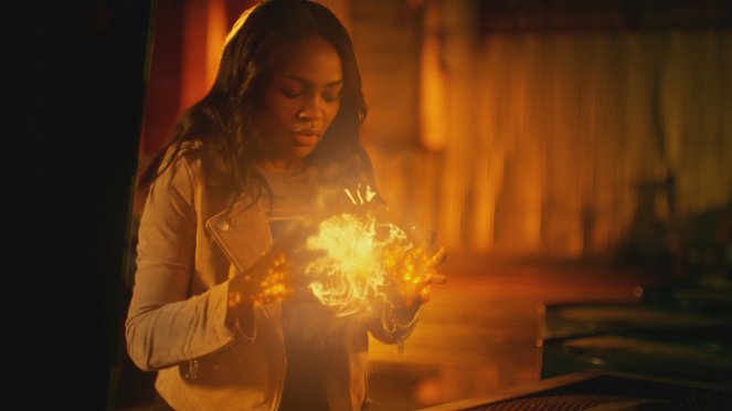 Black Lightning - The Book of Rebellion: Chapter One: Exodus - Photos - China Anne McClain