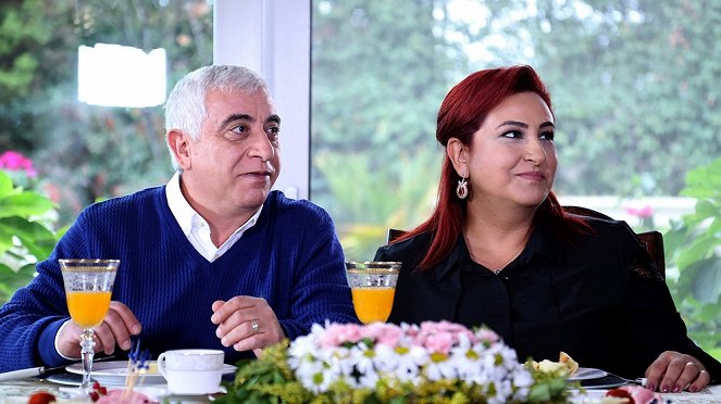 Házasságért örökség - Kendimiz İçin - Filmfotók - Suat Sungur, Özlem Tokaslan