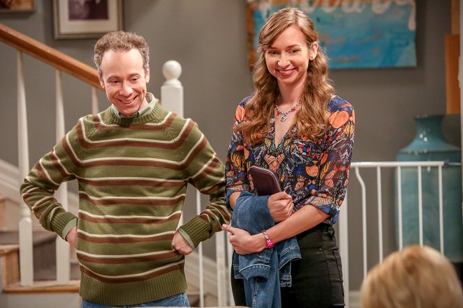 The Big Bang Theory - The Procreation Calculation - Photos - Kevin Sussman, Lauren Lapkus