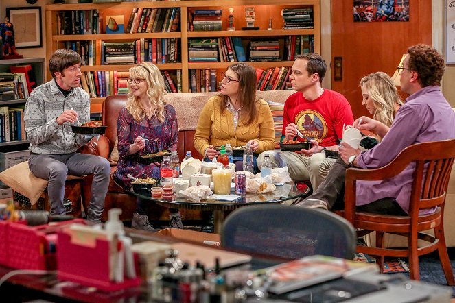 The Big Bang Theory - Season 12 - Der indische Heirats-Fragebogen - Filmfotos - Simon Helberg, Melissa Rauch, Mayim Bialik, Jim Parsons, Kaley Cuoco, Johnny Galecki