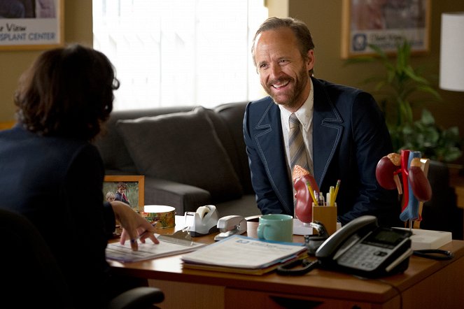 The Big C - You Can't Take It with You - Photos - John Benjamin Hickey