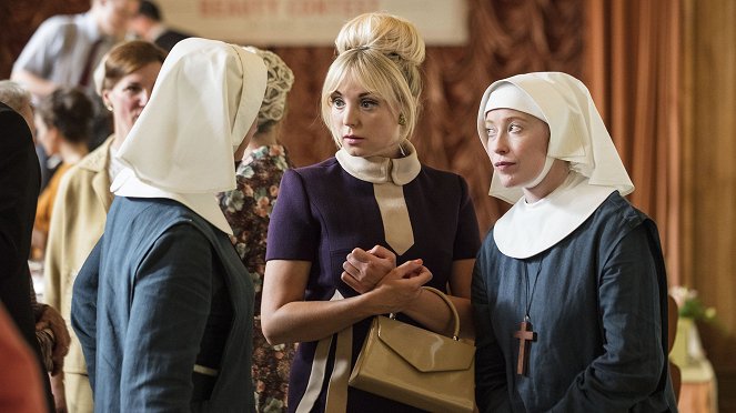 Call the Midwife - Episode 3 - Film - Helen George, Victoria Yeates