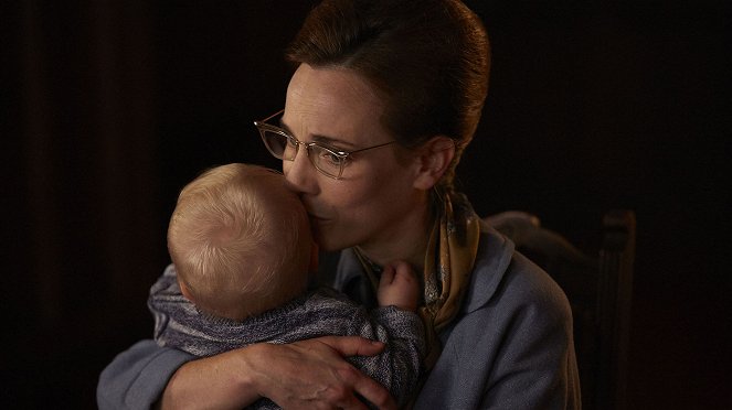 Call the Midwife - Episode 7 - Film - Laura Main