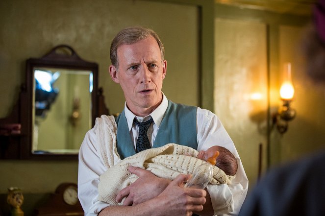 Call the Midwife - Episode 5 - Photos - Andrew Havill