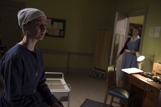 Call the Midwife - Episode 6 - Van film - Bryony Hannah