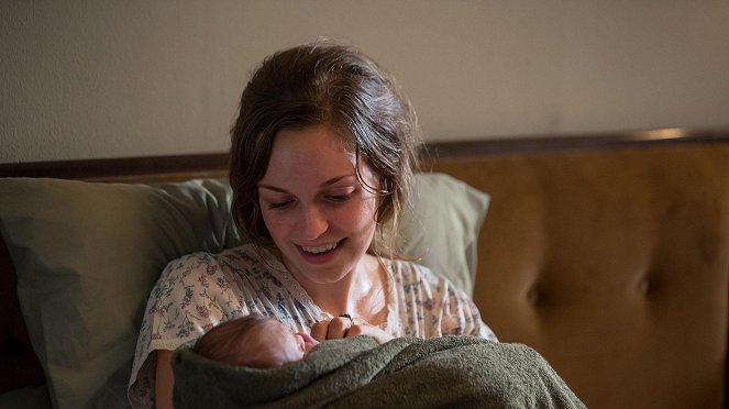 Zavolejte porodní sestřičky - Epizoda 7 - Z filmu - Grace Stone