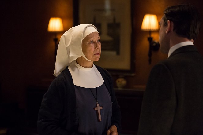 Call the Midwife - Episode 8 - Photos - Jenny Agutter