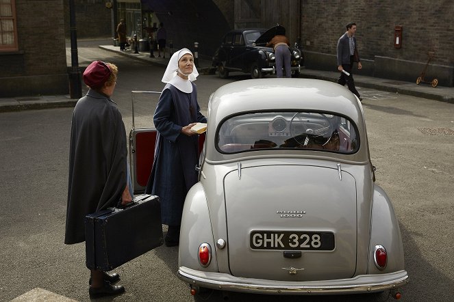 Call the Midwife - Episode 3 - Photos - Harriet Walter