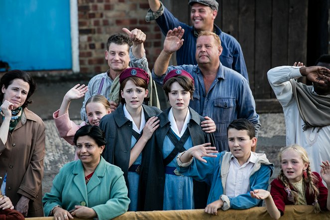 Call the Midwife - Episode 6 - Photos - Charlotte Ritchie, Jennifer Kirby
