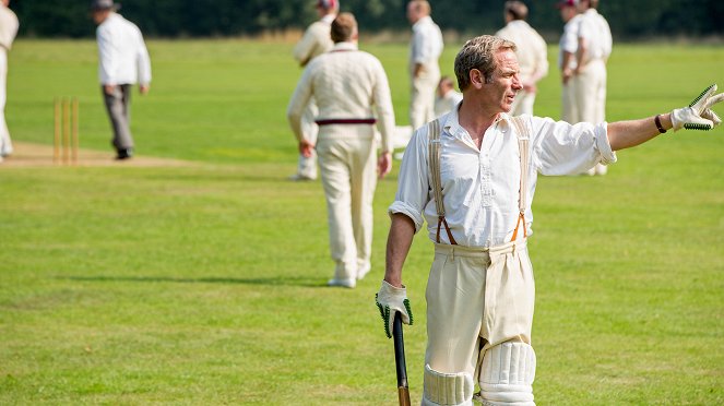 Grantchester - Season 3 - Episode 2 - Photos - Robson Green