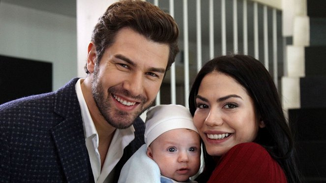 No: 309 - Season 1 - Seni Seviyorum - Dreharbeiten - Furkan Palalı, Demet Özdemir