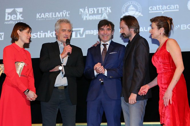 Cena za štěstí - Événements - Slavnostní premiéra filmu Cena za štěstí v kině Lucerna, Praha 8. ledna 2018 - Klára Pollertová-Trojanová, Tomáš Hanák, Pavel Řezníček, Jaroslav Plesl, Simona Prasková