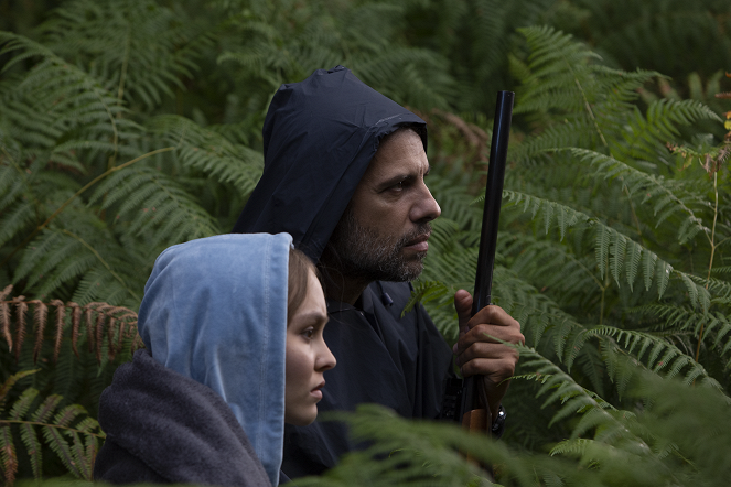 Les Fauves - De la película - Lily-Rose Depp, Laurent Lafitte