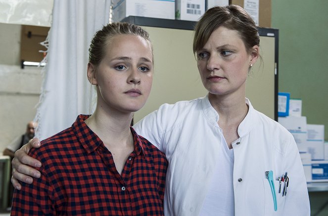 Tatort - Der Pakt - Photos - Lucie Hollmann, Franziska Schubert