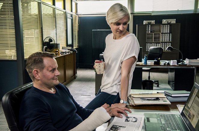 Tatort - Season 50 - Der Pakt - Photos - Devid Striesow, Sandra Maren Schneider